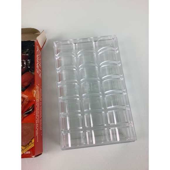 Vintage Bobbin Box 21 compartments see through box NEW old stock - Picture 6 of 7